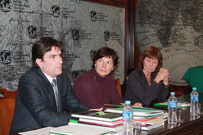 Члены президиума конкурса (слева направо): И.А. Серебрицкий, Н.Ю. Нацваладзе, Т.В. Ковалева.